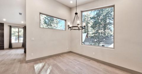 871 Glorene Avenue, South Lake Tahoe, CA 96150 Photo