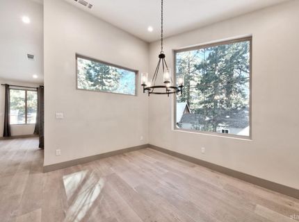 871 Glorene Avenue, South Lake Tahoe, CA 96150 Photo
