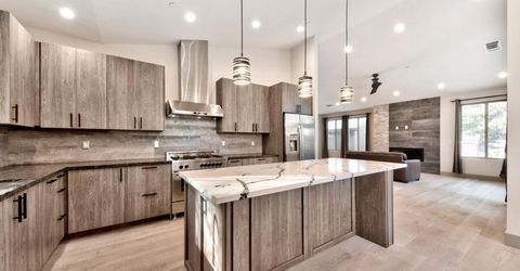 871 Glorene Avenue, South Lake Tahoe, CA 96150 Photo