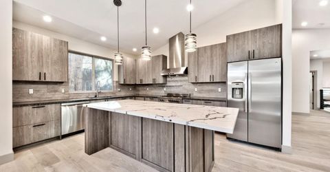 871 Glorene Avenue, South Lake Tahoe, CA 96150 Photo