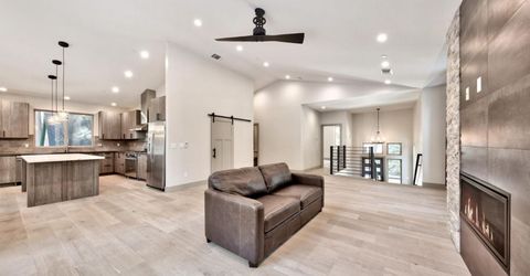 871 Glorene Avenue, South Lake Tahoe, CA 96150 Photo