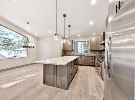 871 Glorene Avenue, South Lake Tahoe, CA 96150 Photo