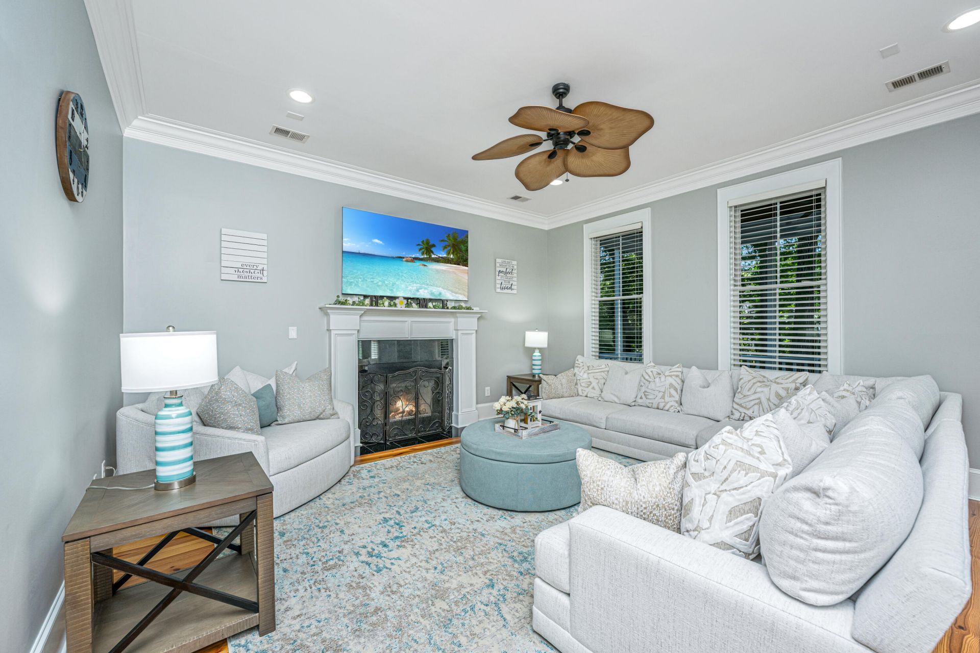 1732 W Canning Drive Photo 23