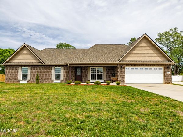 1920 Griffitts Mill Circle, Maryville, TN 37803