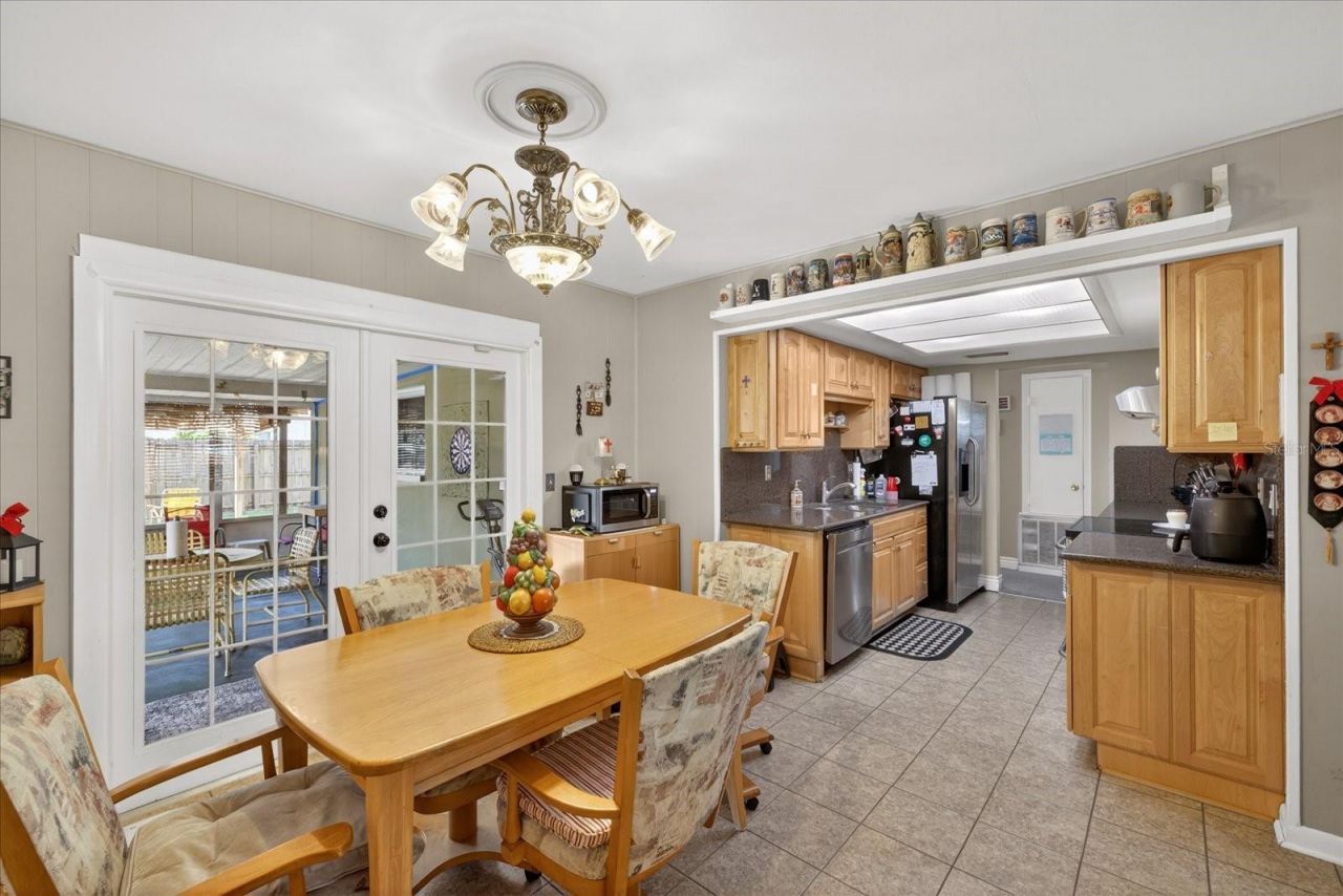 8404 Sandstone Court, Tampa, FL 33615 Photo