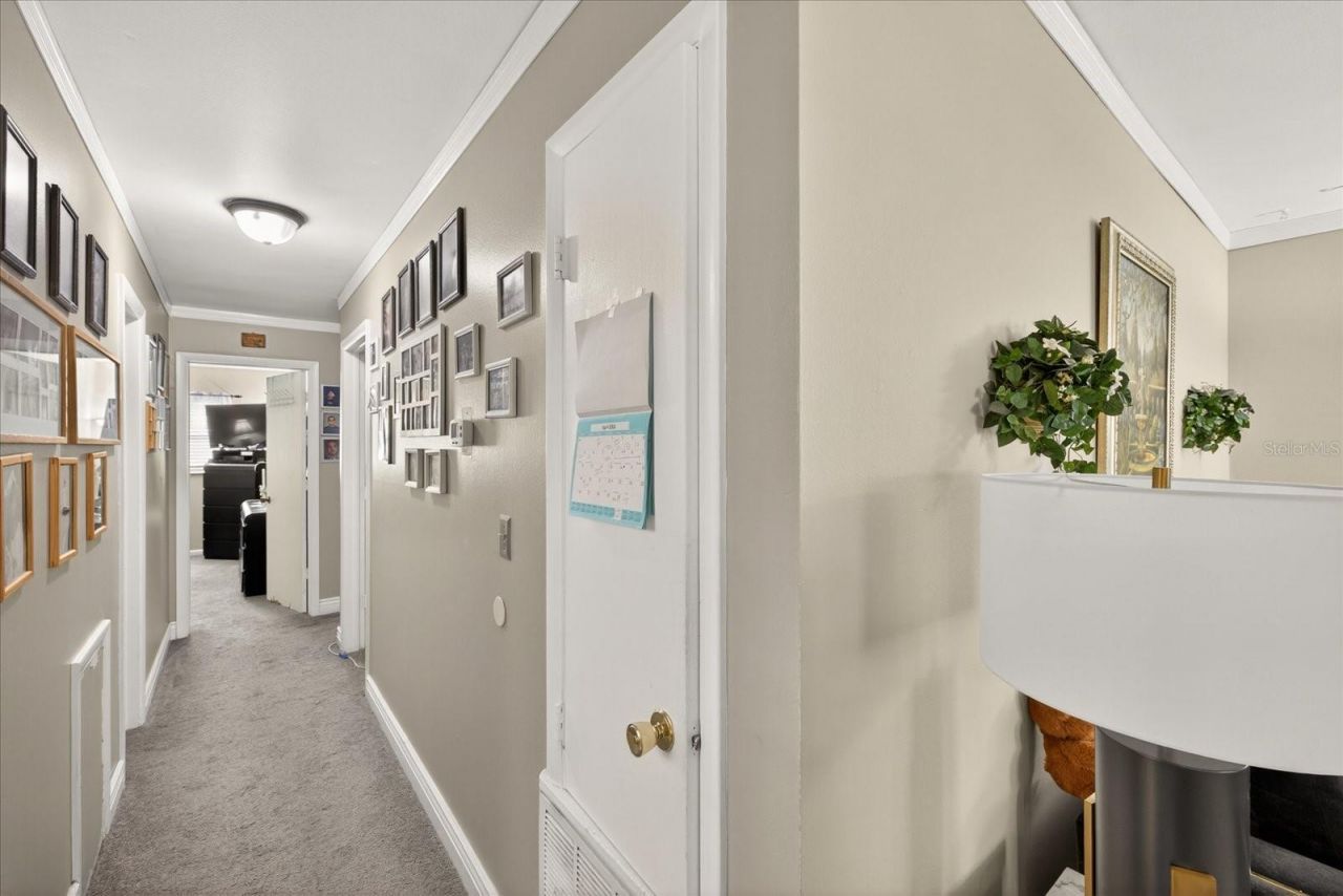 8404 Sandstone Court, Tampa, FL 33615 Photo