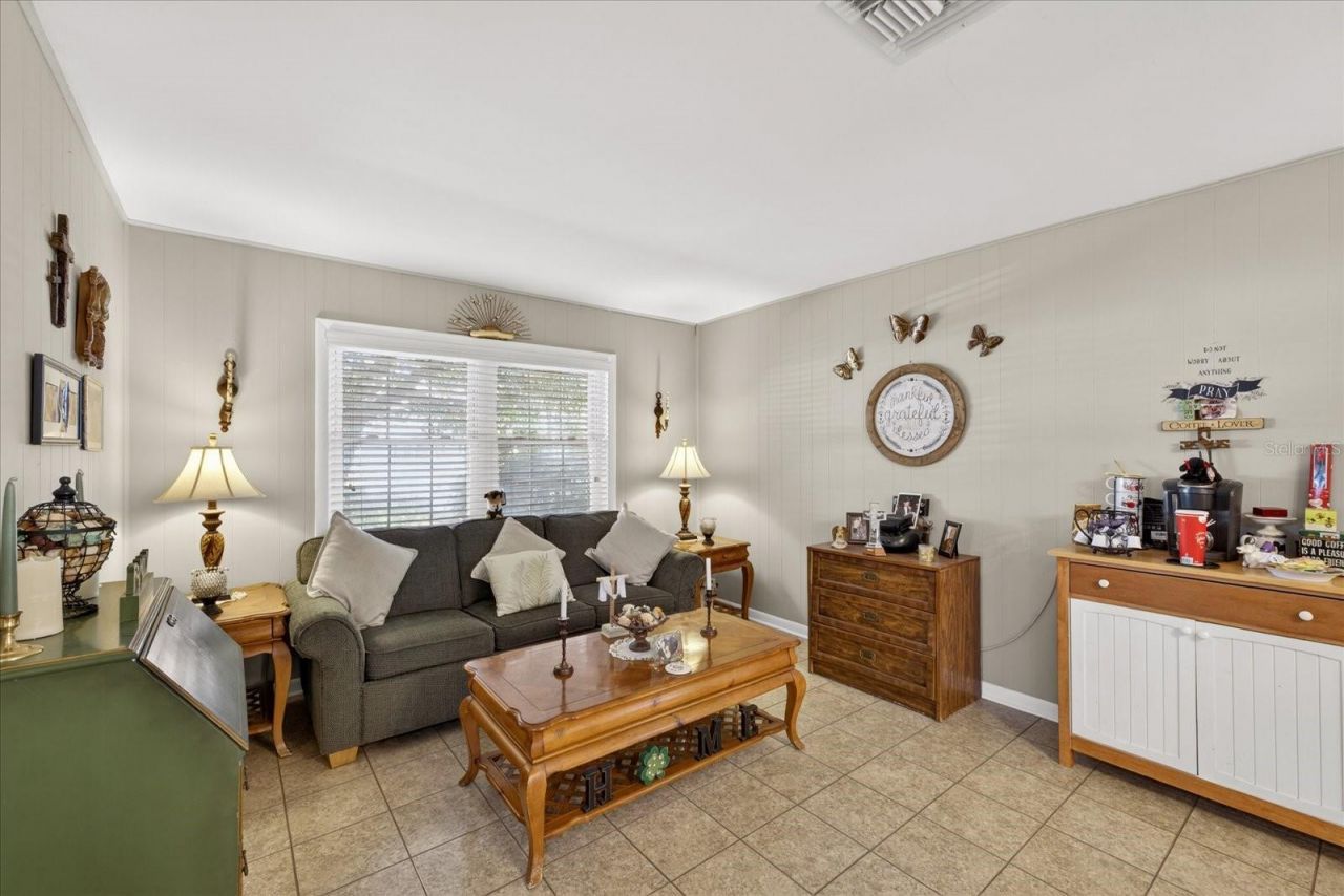 8404 Sandstone Court, Tampa, FL 33615 Photo