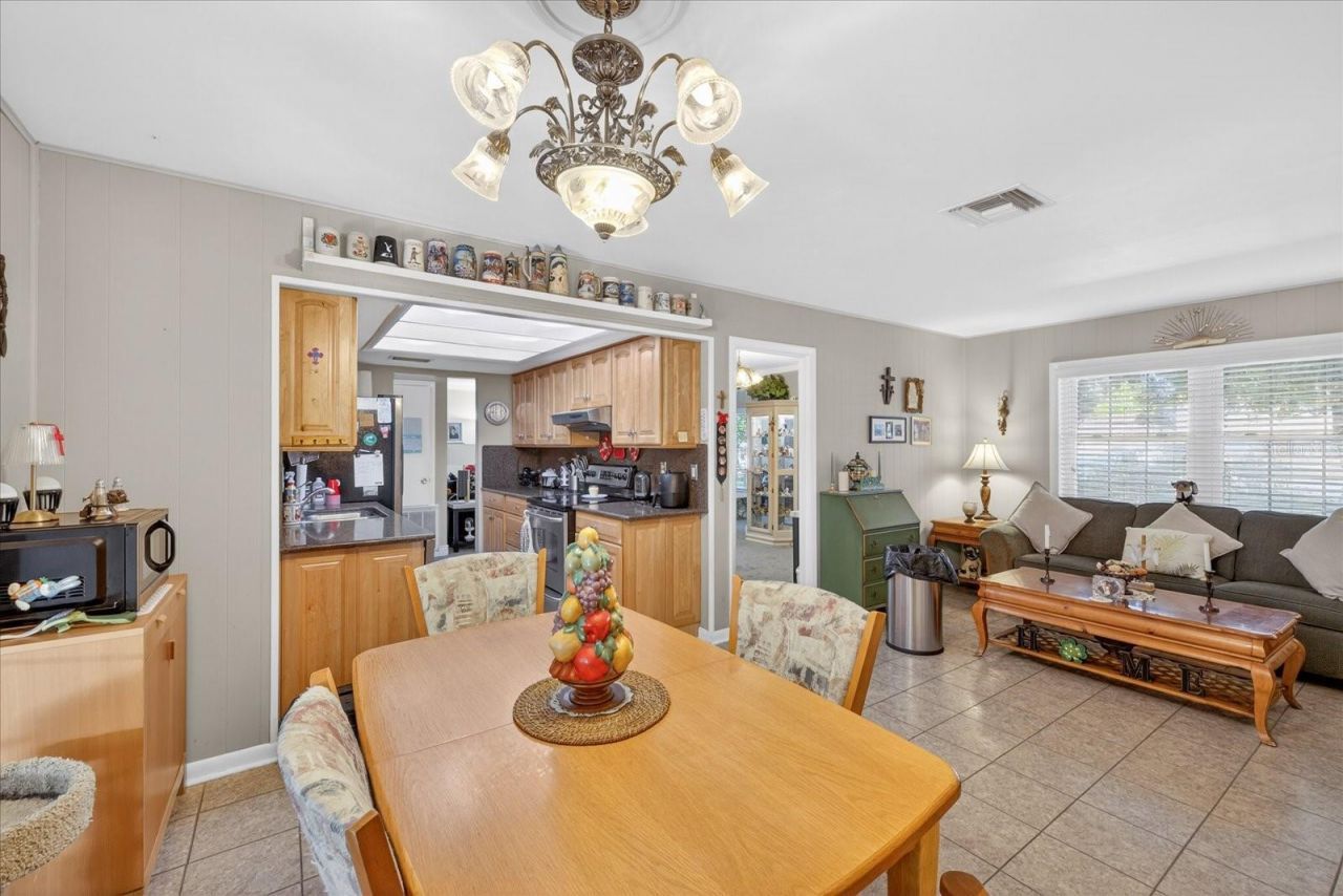 8404 Sandstone Court, Tampa, FL 33615 Photo