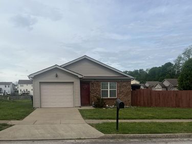 122 Marjorie Place, Georgetown, KY 40324