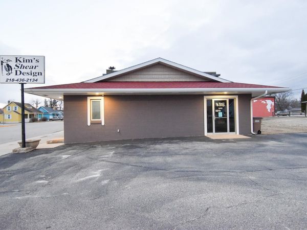 103 Mckinley Avenue W, Karlstad, MN 56732