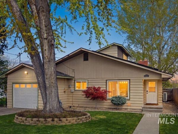 20602 Academy Rd, Greenleaf, ID 83626