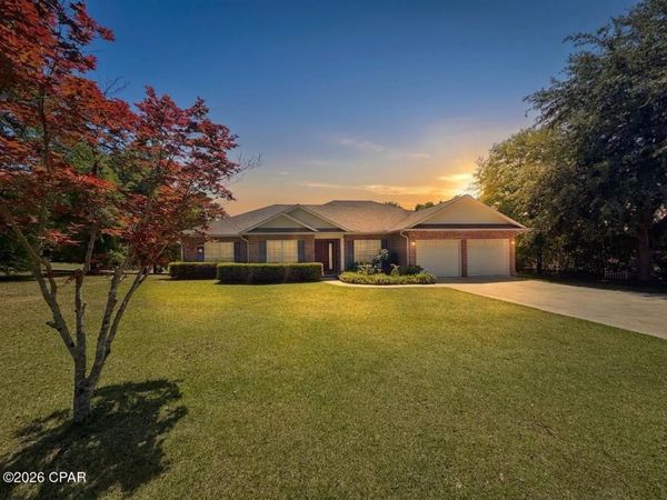 4629 Hillcrest Drive , Marianna, FL 32446