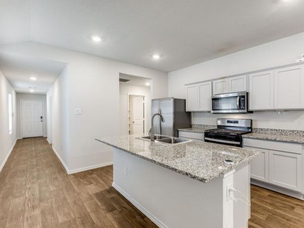 250 Granary DR, Kyle, TX 78640