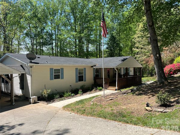 341 Sunrise Ridge Drive , Hendersonville, NC 28792