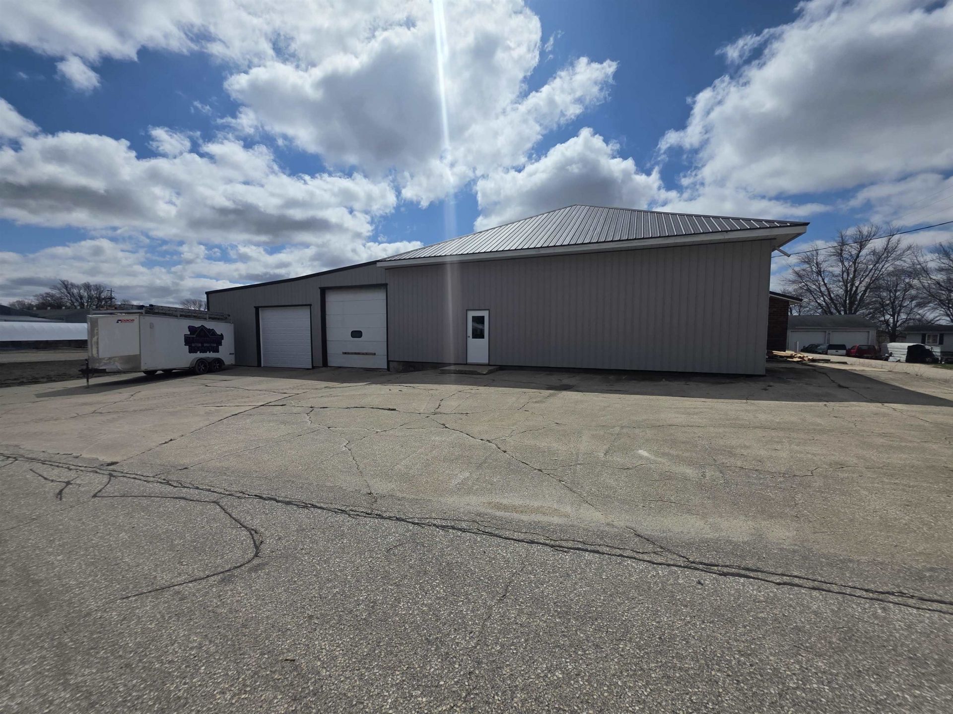 211 W 3rd Street, Greeley, IA 52050 Main Photo