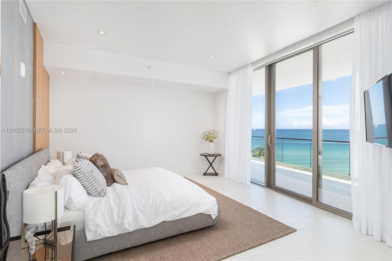 18975 Collins Ave , Unit 504, Sunny Isles Beach, FL 33160 Photo