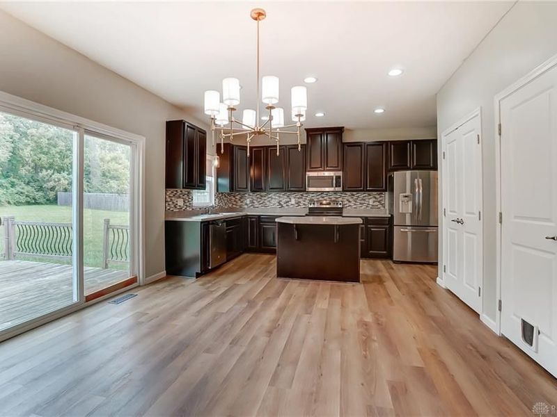 537 Recess Drive, Riverside, OH 45404 Photo 11