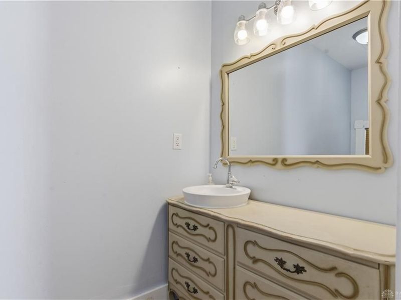 1810 W Main Street, New Lebanon, OH 45345 Photo 20