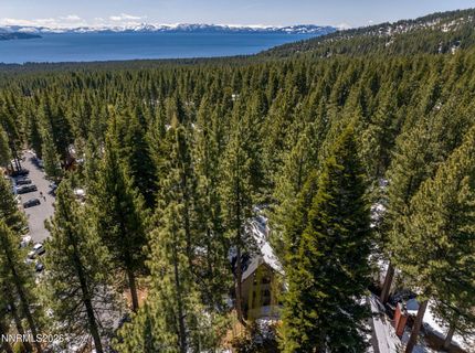 949 Dana Court, Unit 8, Incline Village, NV 89451 Photo