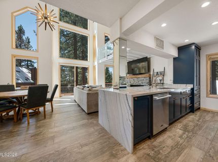 949 Dana Court, Unit 8, Incline Village, NV 89451 Photo