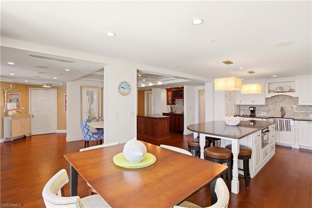 3377 Gulf Shore Blvd N, Unit 6B, Naples, FL 34103 Photo