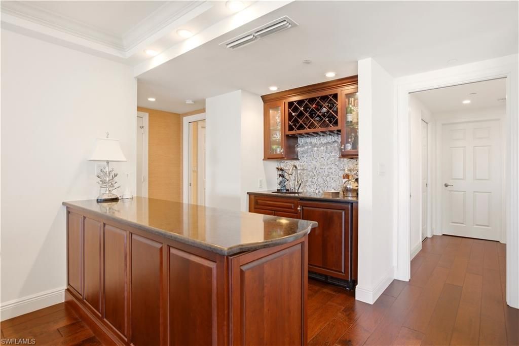 3377 Gulf Shore Blvd N, Unit 6B, Naples, FL 34103 Photo