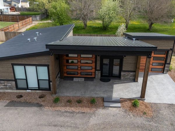 362 & 366 W London St, Middleton, ID 83644