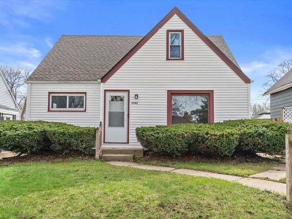 2342 S 73rd STREET, West Allis, WI 53219