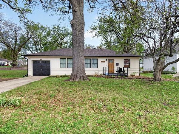 6620 W 56th Street, Mission, KS 66202