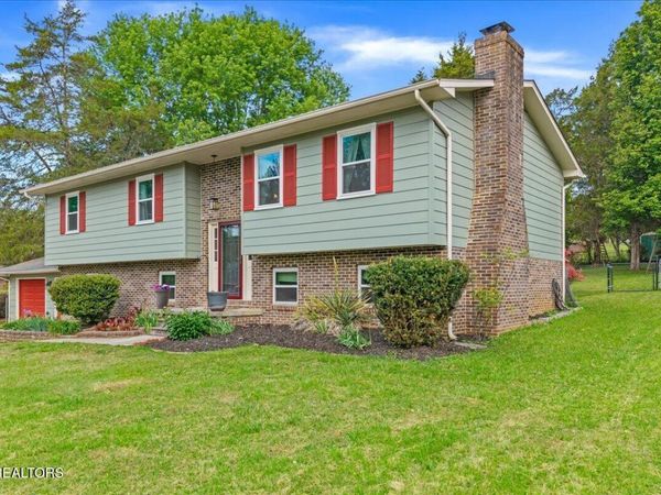 1305 Ridgeway Circle, Athens, TN 37303