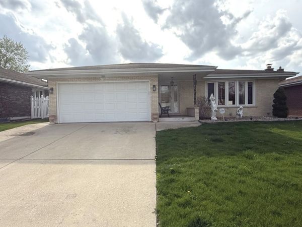 3044 Halifax Avenue , Westchester, IL 60154