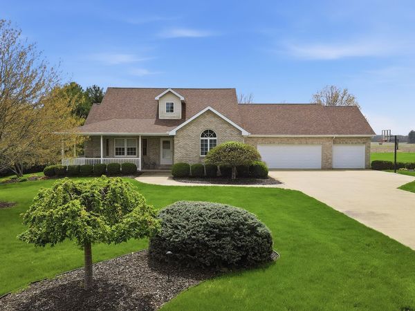 2608 E Hill Drive , Rock Falls, IL 61071