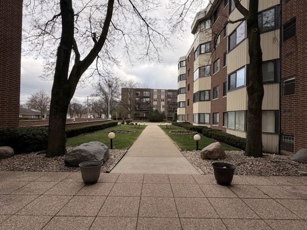 5500 Lincoln Avenue , Unit 507W, Morton Grove, IL 60053