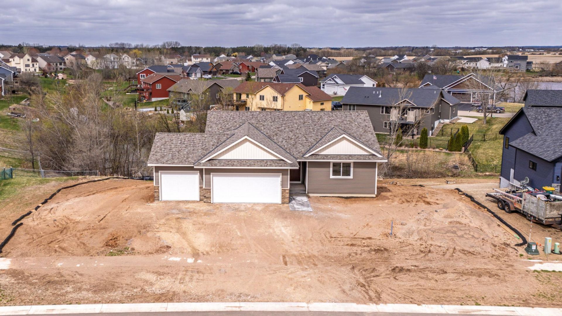 419 Coyote Way, New Richmond, WI 54017