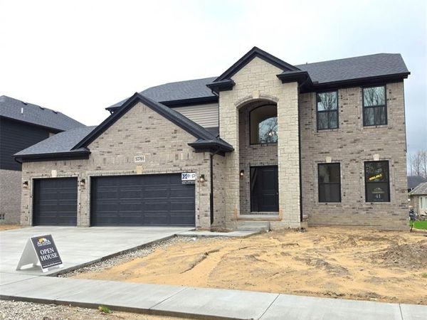 50765 Mistwood Drive, Macomb Twp, MI 48042