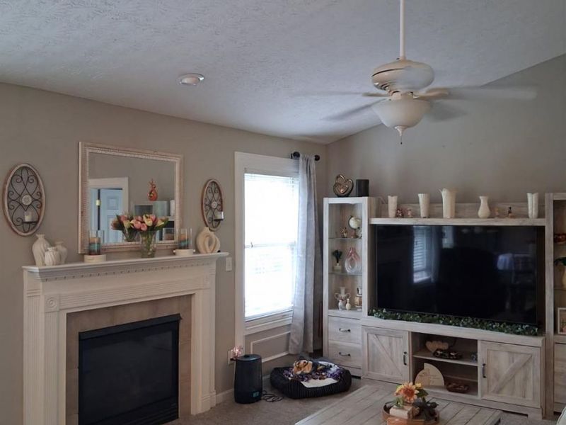 2224 Castle Pines Court, Hamilton, OH 45013 Photo 3