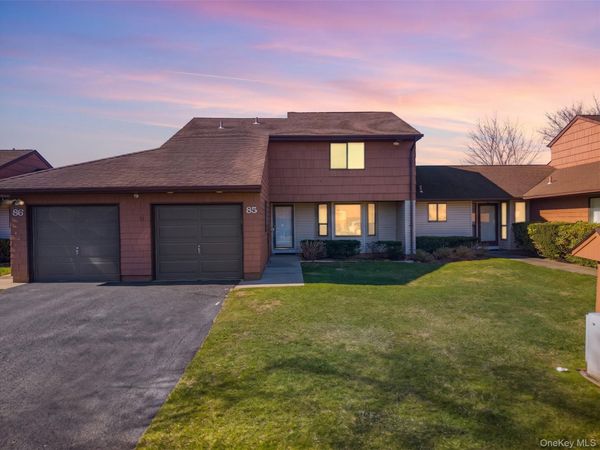 85 Rhett Court , Commack, NY 11725