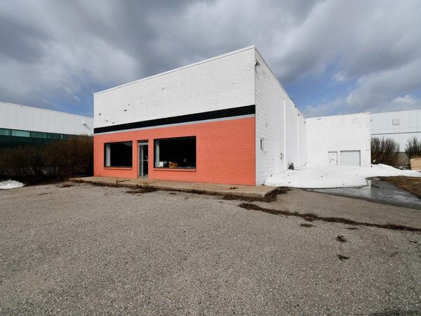 103 Harbor Drive, Charlevoix, MI 49720