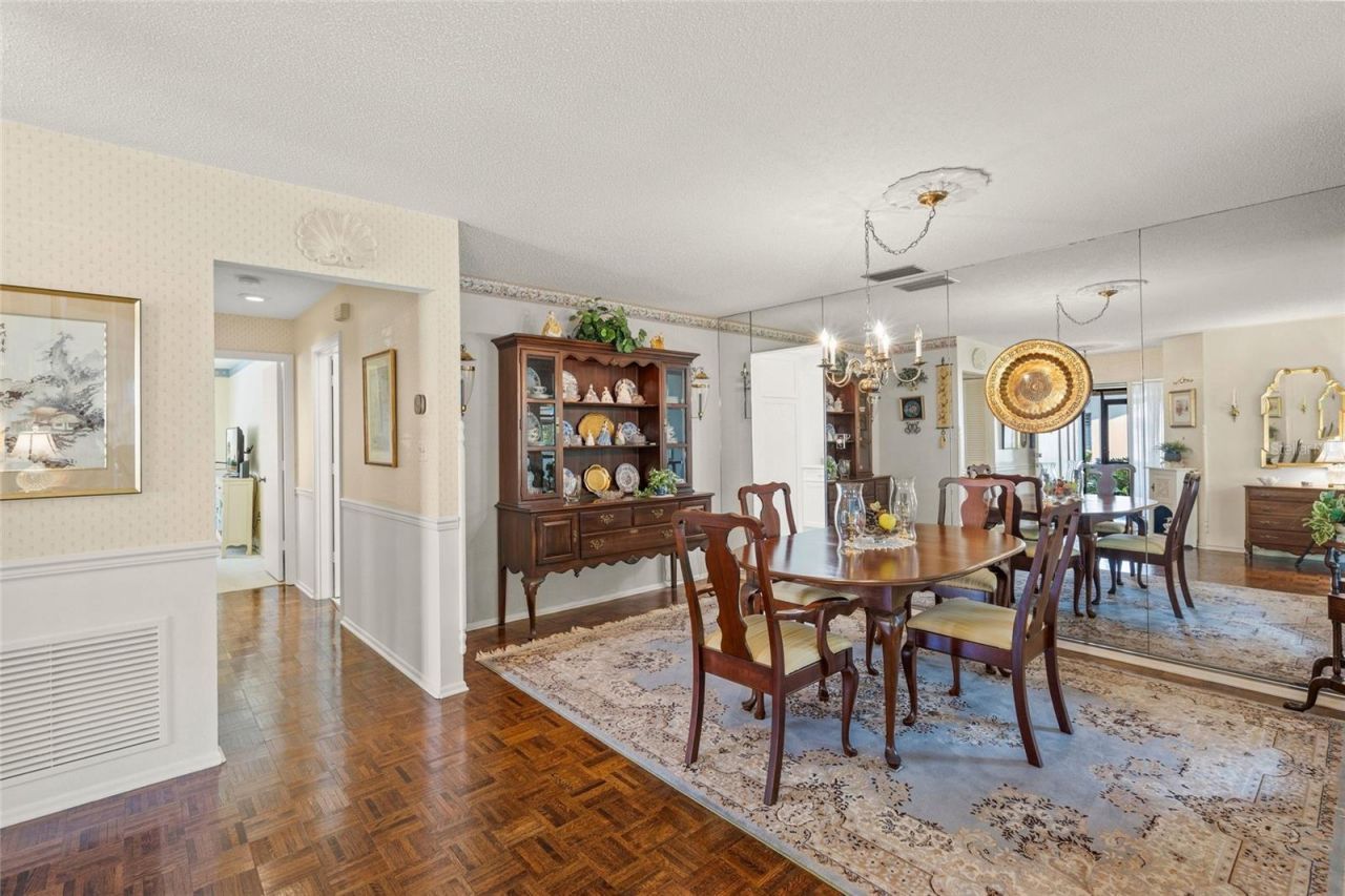 4688 Oak Hollow Drive , Unit 25, Sarasota, FL 34241 Photo