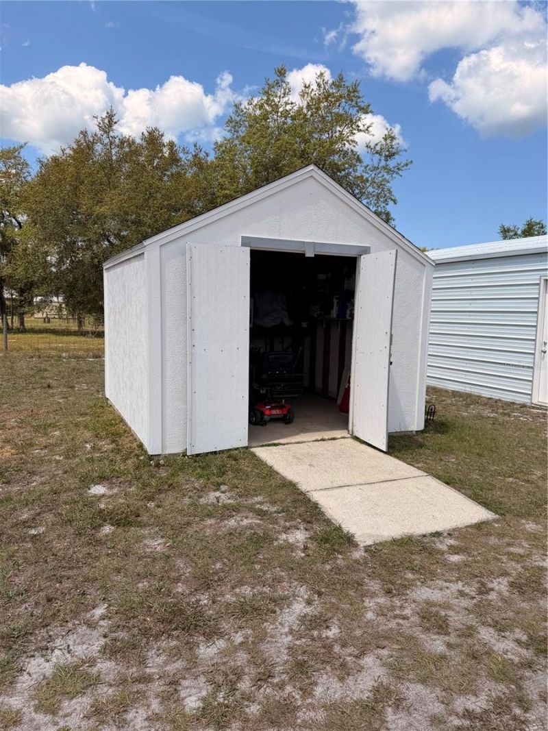 472 Shaw Lake Road , Pierson, FL 32180 Photo