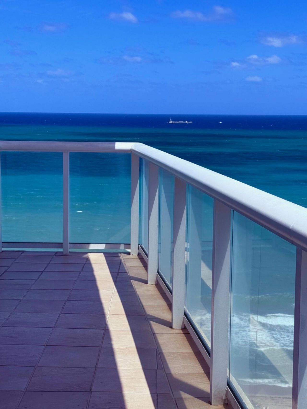 505 N Fort Lauderdale Beach Boulevard, Unit 1817, Fort Lauderdale, FL 33304 Photo