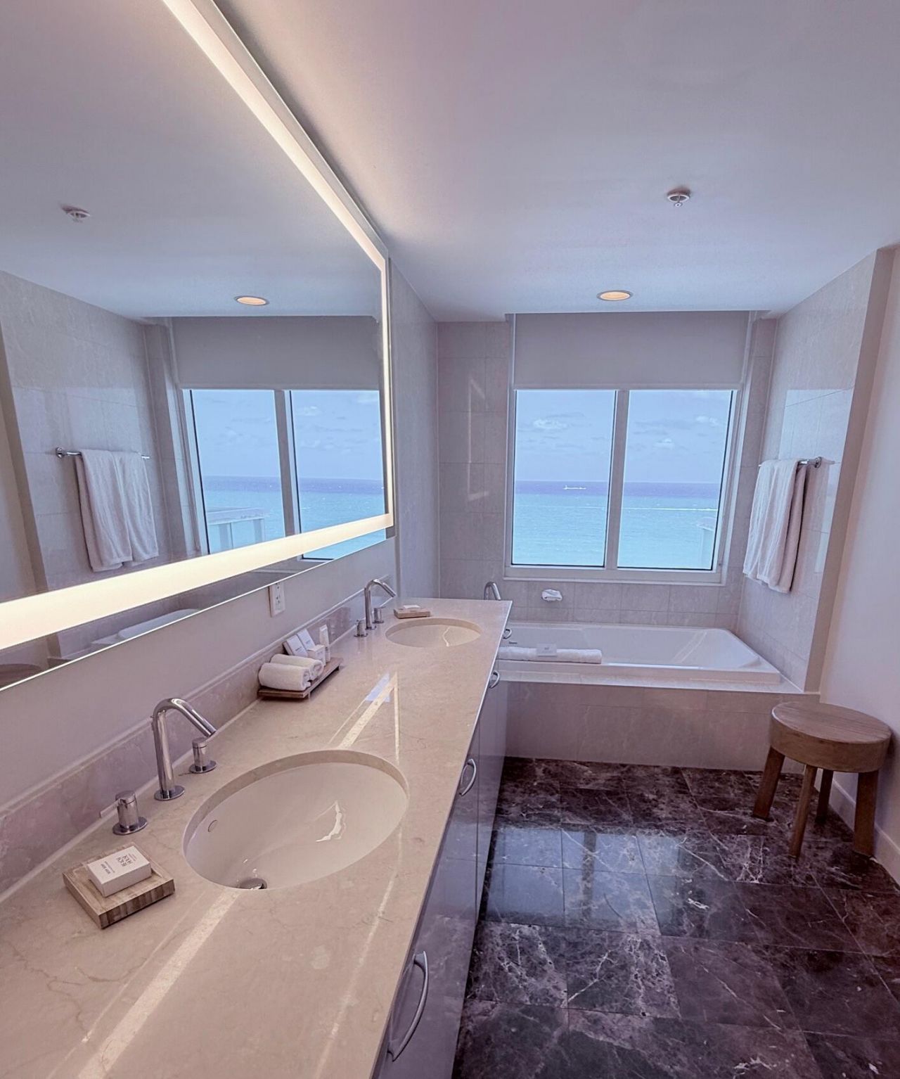 505 N Fort Lauderdale Beach Boulevard, Unit 1817, Fort Lauderdale, FL 33304 Photo