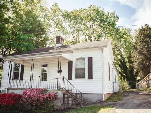 729 Hughes ST, Danville, VA 24541