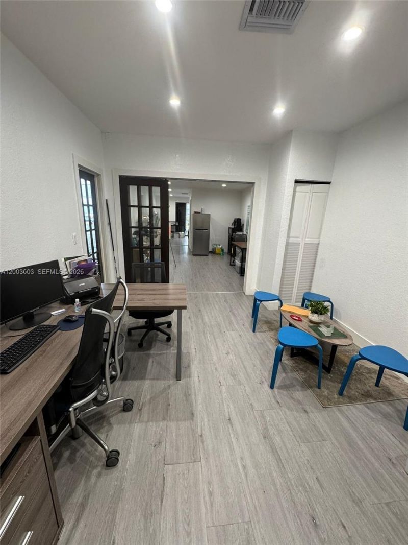 5522 NW 72nd Ave , Unit 5522, Miami, FL 33166 Photo