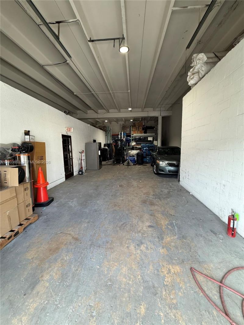 5522 NW 72nd Ave , Unit 5522, Miami, FL 33166 Photo