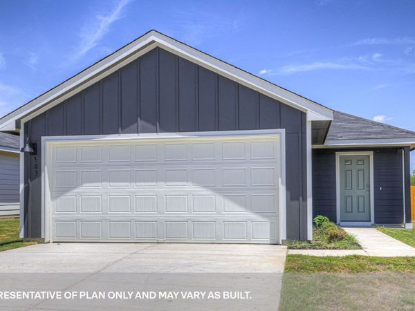 303 Windflower Cove, Luling, TX 78648