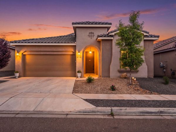 4046 Mountain Trail Loop NE, Rio Rancho, NM 87144