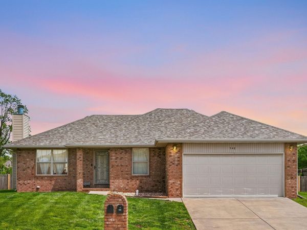 548 N Jester Avenue , Republic, MO 65738