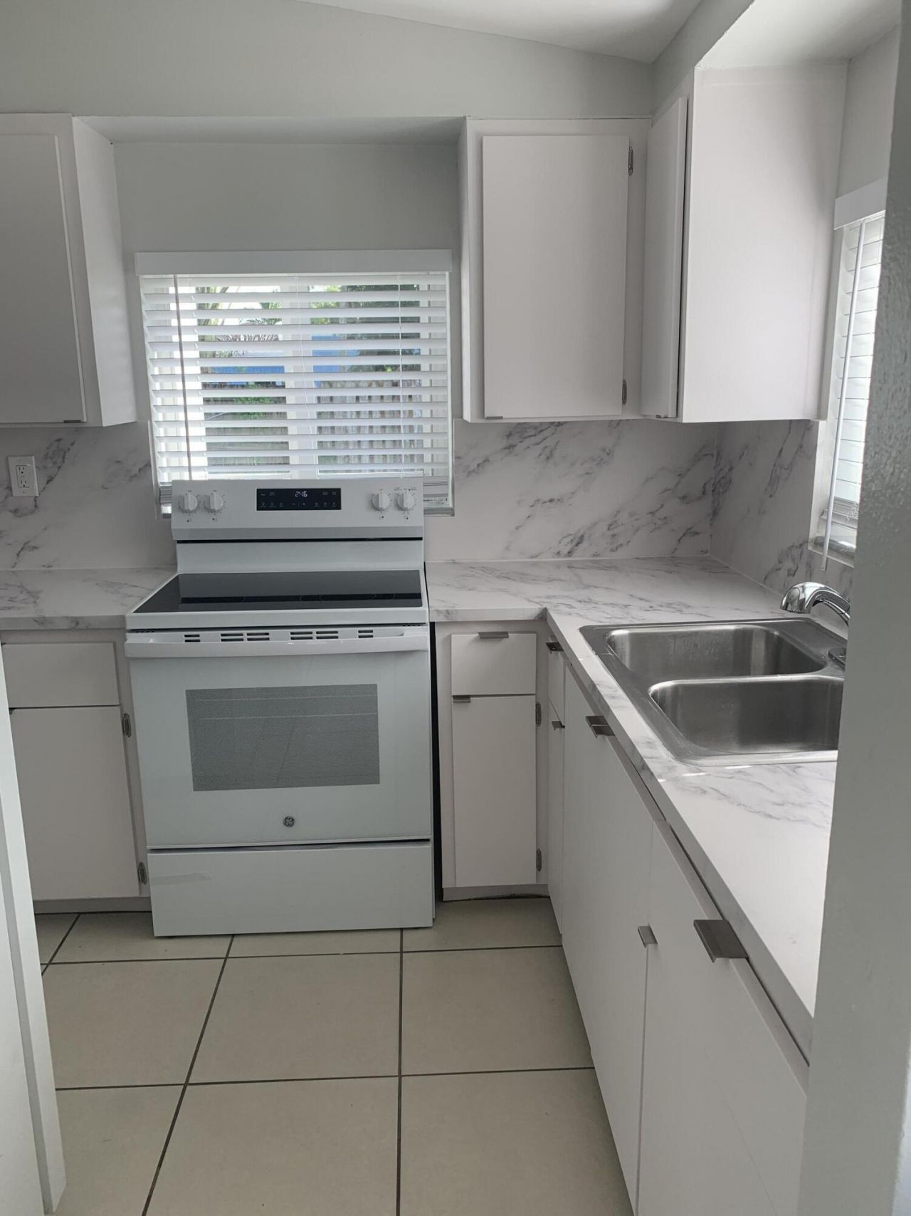 3540 SW 14th Street, Fort Lauderdale, FL 33312 Photo