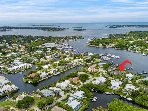 3973 SE Topsail Court, Stuart, FL 34997